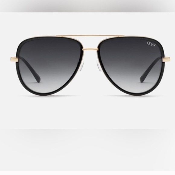 NEW ! Quay ALL IN POLARIZED COIPLE LIGHTVSCRATCHES Quay Black and Gold Aviator